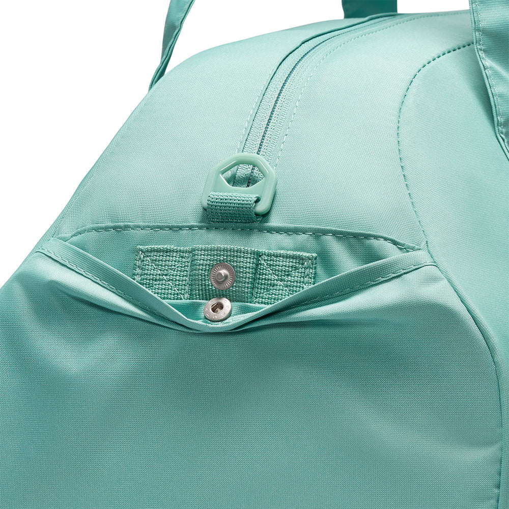 NIKE Gym Club Women's Duffel Bag - Supersports Thailand