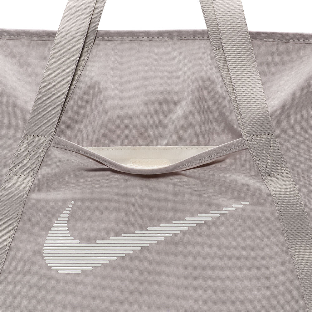 NIKE Gym Tote กระเป๋าผ้าผู้หญิง
