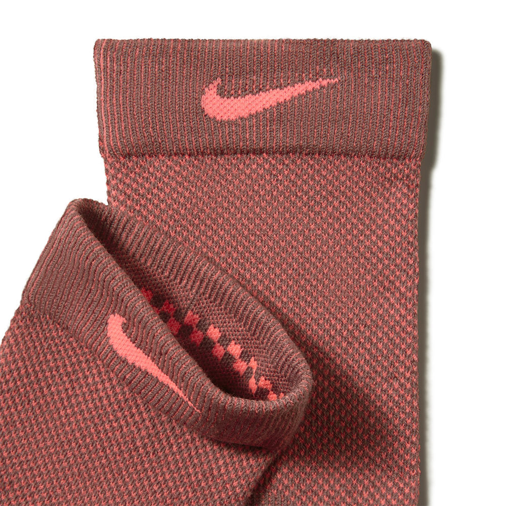 NIKE Run Lightweight Crew ถุงเท้าผู้ใหญ่ (แพ็ค 1 คู่) Supersports Thailand