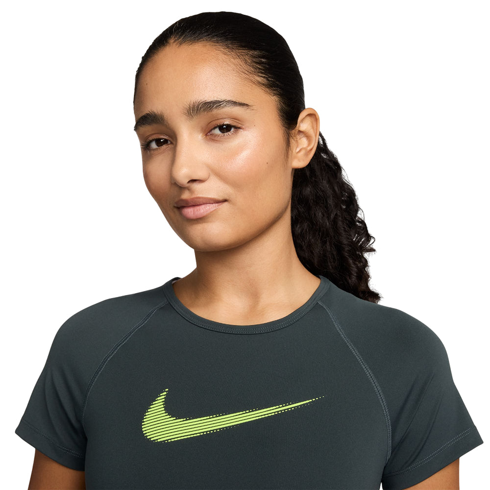 NIKE Pro Cropped Graphic Women's Training T-Shirt - Supersports Thailand