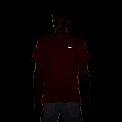 NIKE Dri-FIT UV Miler เสื้อวิ่งผู้ชาย