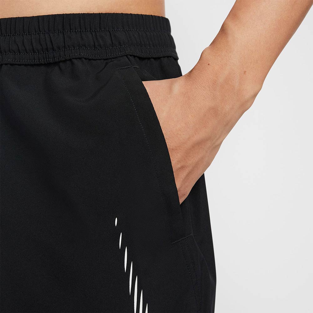 NIKE Dri-FIT Form กางเกงออกกำลังกายขาสั้นผู้ชาย