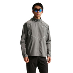 NIKE Miler Men's Running Jacket - Supersports Thailand