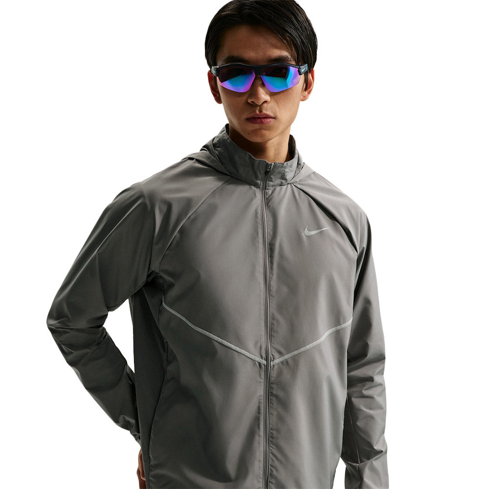 NIKE Miler Men's Running Jacket - Supersports Thailand Supersports Thailand