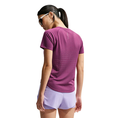 NIKE Swift Aero-FIT Women's Running T-Shirt - Supersports Thailand