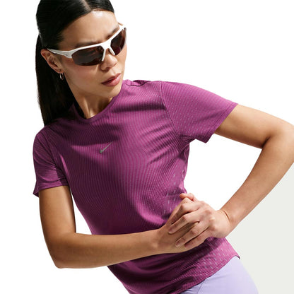 NIKE Swift Aero-FIT Women's Running T-Shirt - Supersports Thailand