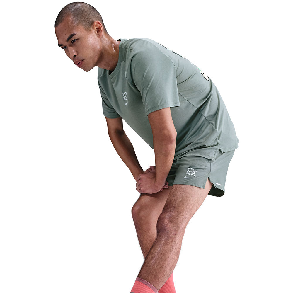 NIKE Stride "Eliud Kipchoge" กางเกงวิ่งขาสั้นผู้ชาย