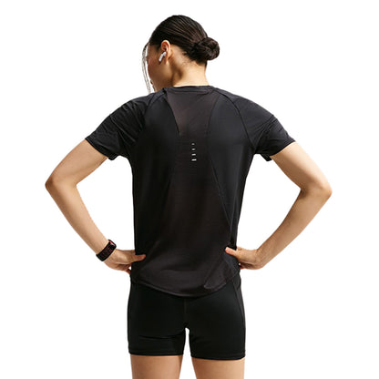 NIKE Swift Women's Running T-Shirt - Supersports Thailand