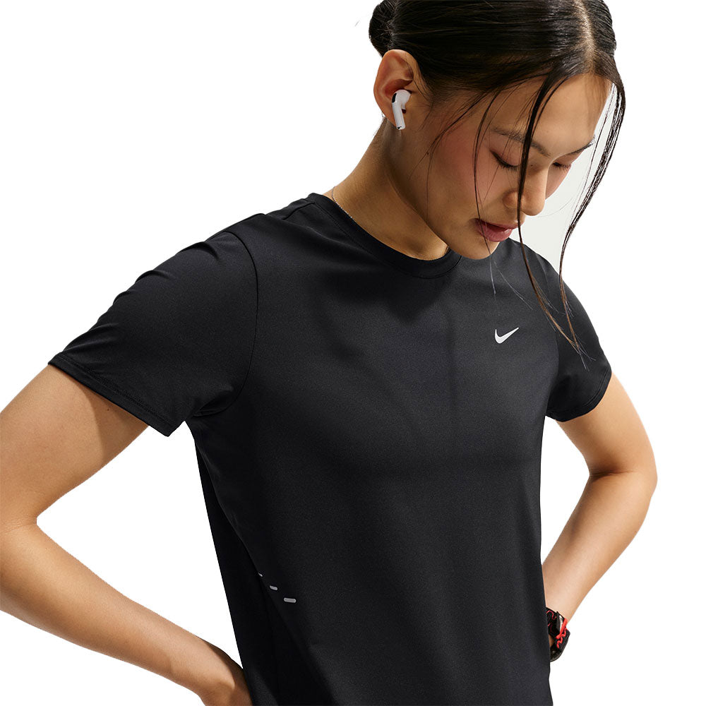 NIKE Swift Women's Running T-Shirt - Supersports Thailand Supersports Thailand