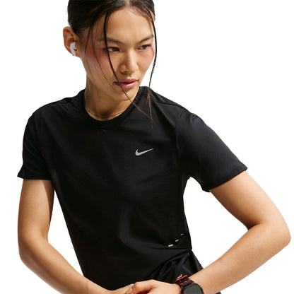 NIKE Swift Women's Running T-Shirt - Supersports Thailand