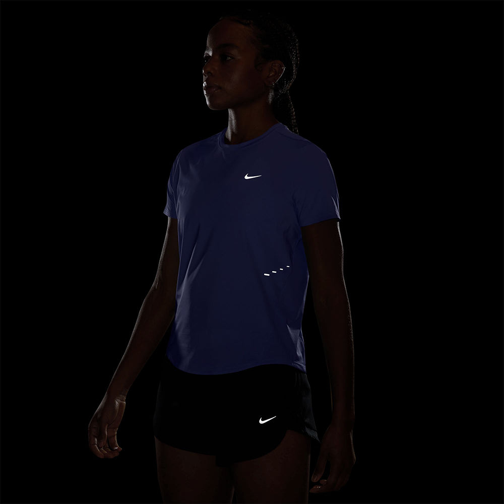 NIKE Swift Women's Running T-Shirt - Supersports Thailand
