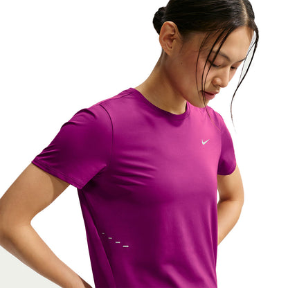 NIKE Swift Women's Running T-Shirt - Supersports Thailand