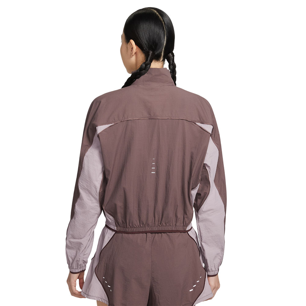 NIKE Swift Women's Running Jacket - Supersports Thailand