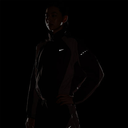 NIKE Swift Women's Running Jacket - Supersports Thailand