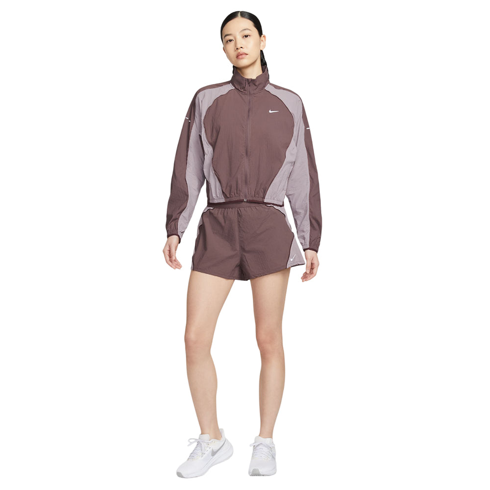 NIKE Swift Women's Running Jacket - Supersports Thailand