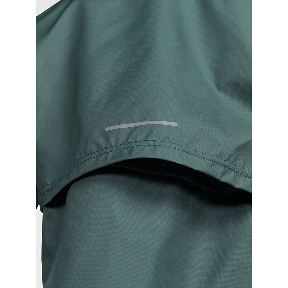 NIKE Fast Repel เสื้อแจ็คเก็ตวิ่งผู้หญิง