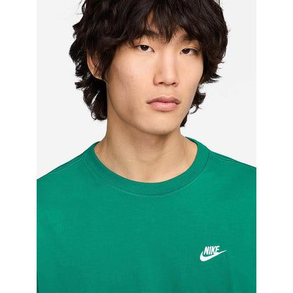NIKE Sportswear Club เสื้อยืดผู้ชาย