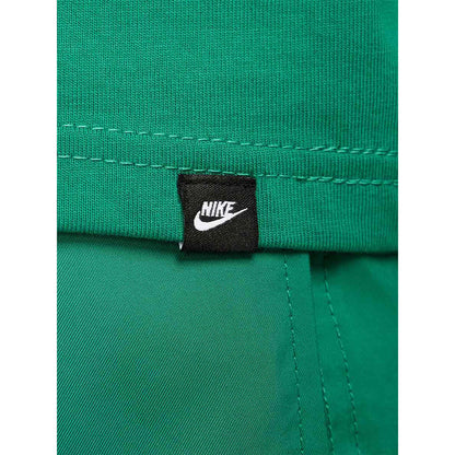 NIKE Sportswear Club เสื้อยืดผู้ชาย