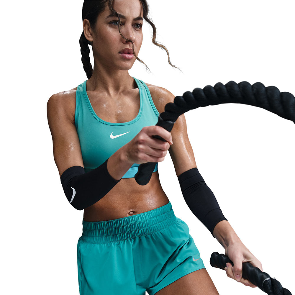 NIKE Dri-FIT One Mid-rise 3" กางเกงออกกำลังกายขาสั้นผู้หญิง