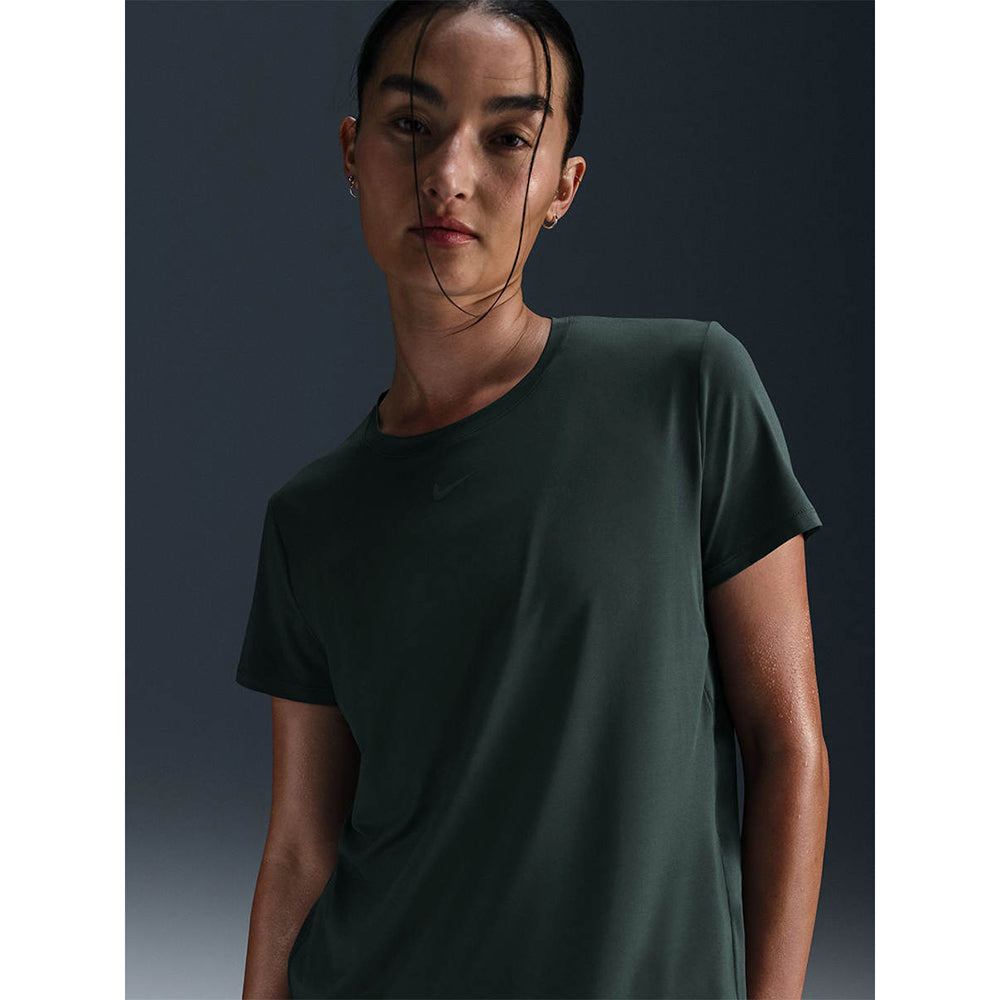 NIKE One Classic เสื้อออกกำลังกายผู้หญิง