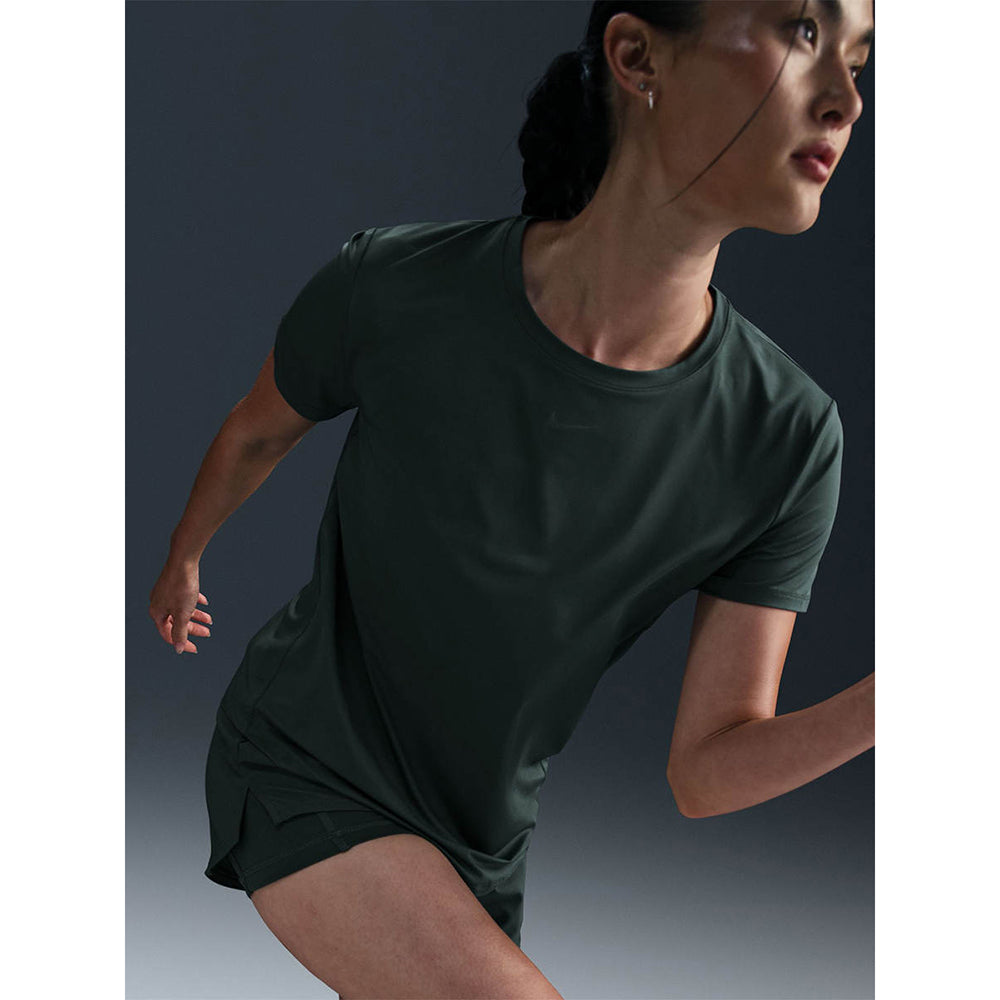 NIKE One Classic เสื้อออกกำลังกายผู้หญิง