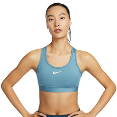NIKE Swoosh Medium Support สปอร์ตบราผู้หญิง