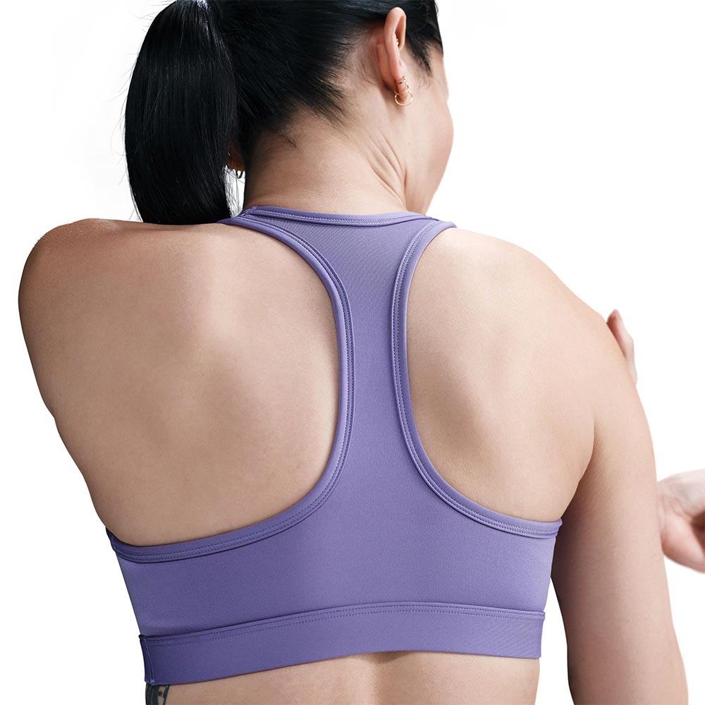 NIKE Swoosh Medium Support สปอร์ตบราผู้หญิง