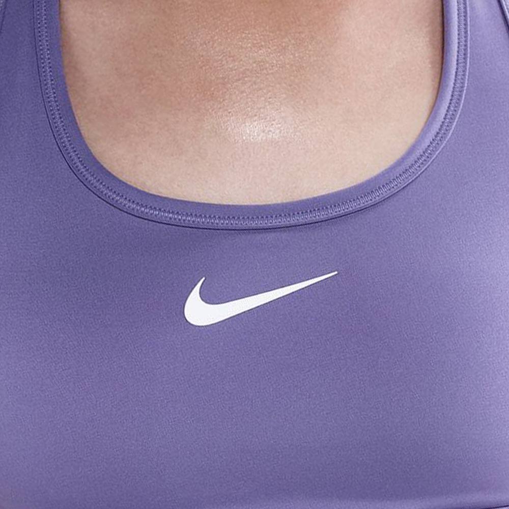 NIKE Swoosh Medium Support สปอร์ตบราผู้หญิง