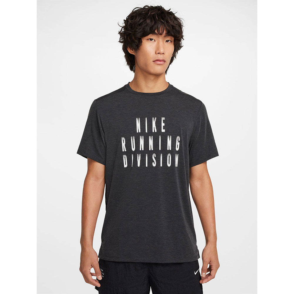 NIKE Dri-FIT Rise 365 Running Division Men's Running T-Shirt - Supersports Thailand