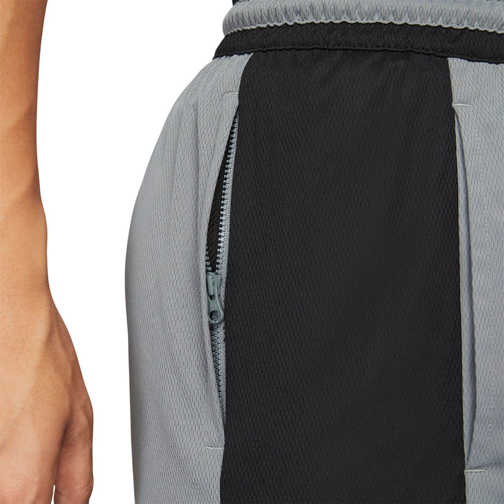 NIKE Dri-FIT 8" กางเกงบาสเกตบอลขาสั้นผู้ชาย