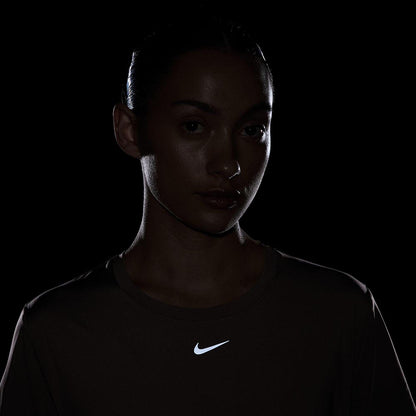 NIKE One Classic Women's Training T-Shirt