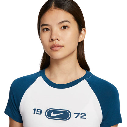 NIKE Sportswear Chill Knit เสื้อยืดผู้หญิง