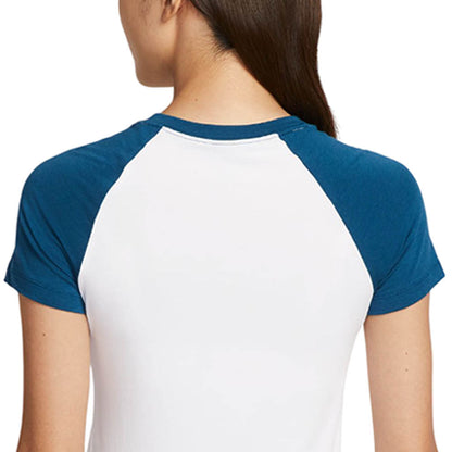 NIKE Sportswear Chill Knit เสื้อยืดผู้หญิง