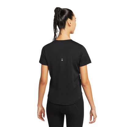 Nike Tempo Swoosh Run เสื้อวิ่งผู้หญิง