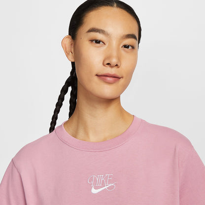 NIKE Sportswear Short-Sleeve Cropped เสื้อยืดผู้หญิง