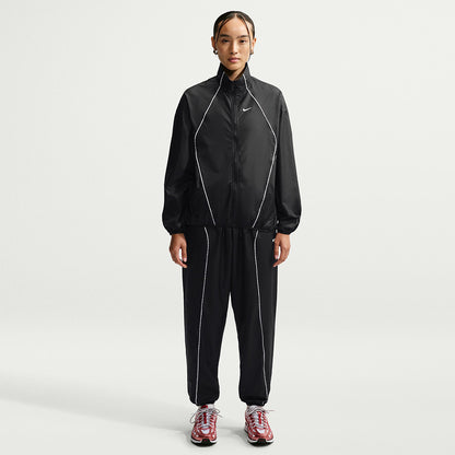 NIKE Sportswear เสื้อแจ็คเก็ตผู้หญิง