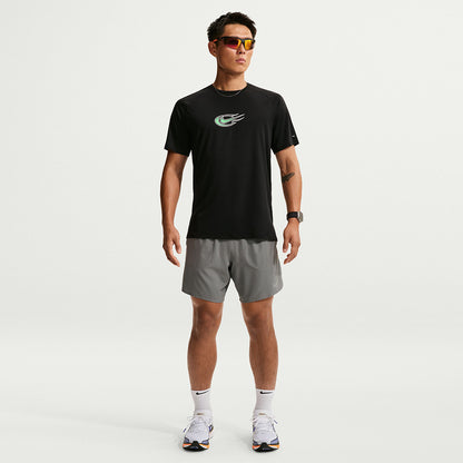 NIKE Stride Men's Running T-Shirt - Supersports Thailand