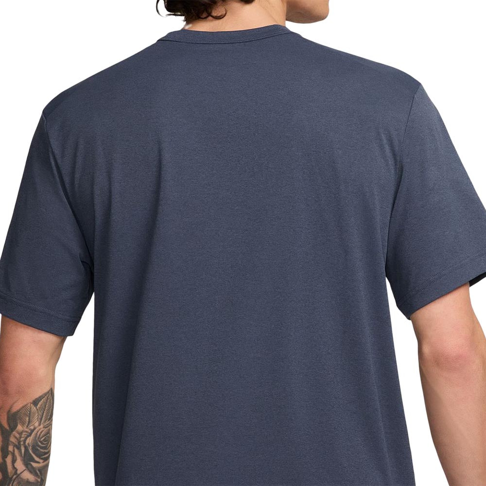 NIKE Dri-FIT UV Hyverse เสื้อออกกำลังกายผู้ชาย