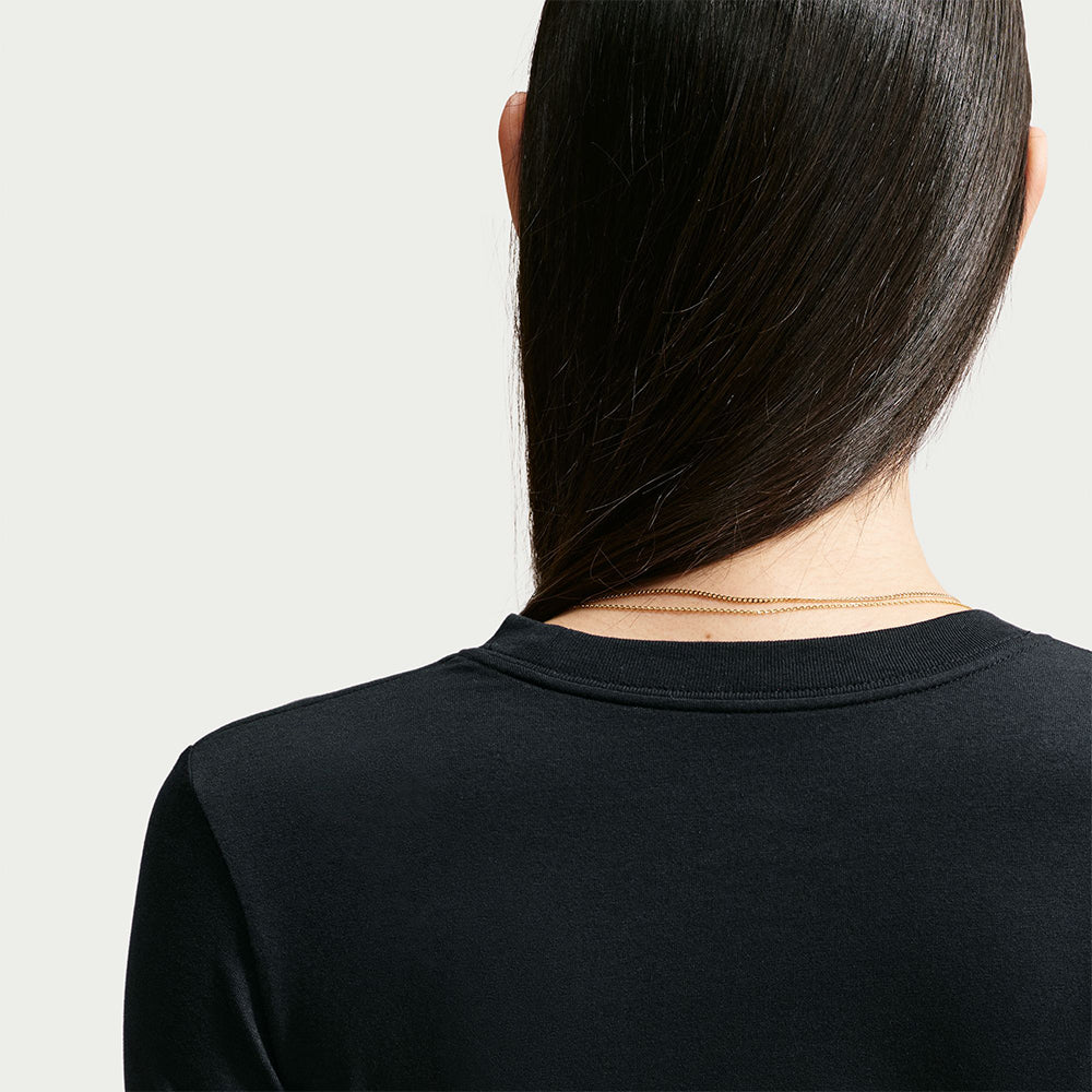 NIKE Sportswear Chill Knit Women's T-Shirt - Supersports Thailand