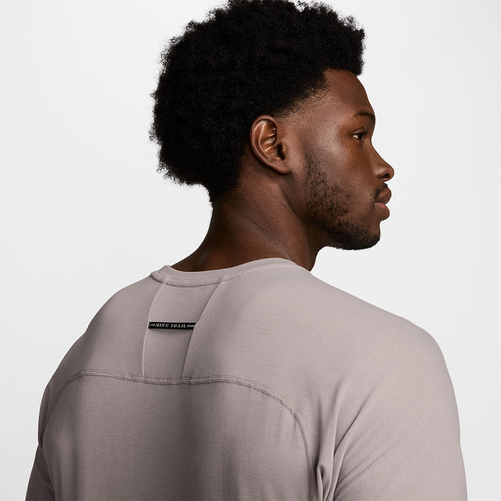 NIKE Trail Solar Chase เสื้อวิ่งผู้ชาย