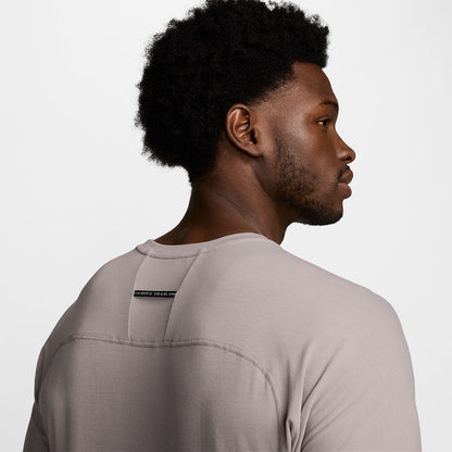 NIKE Trail Solar Chase เสื้อวิ่งผู้ชาย