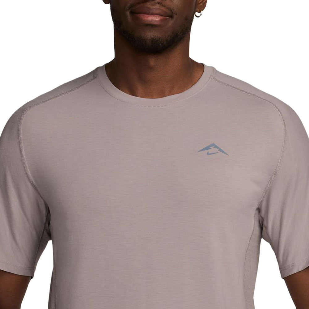 NIKE Trail Solar Chase เสื้อวิ่งผู้ชาย