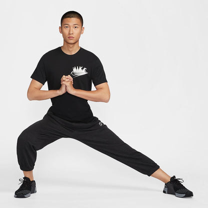 NIKE Dri-FIT Fitness เสื้อออกกำลังกายผู้ชาย