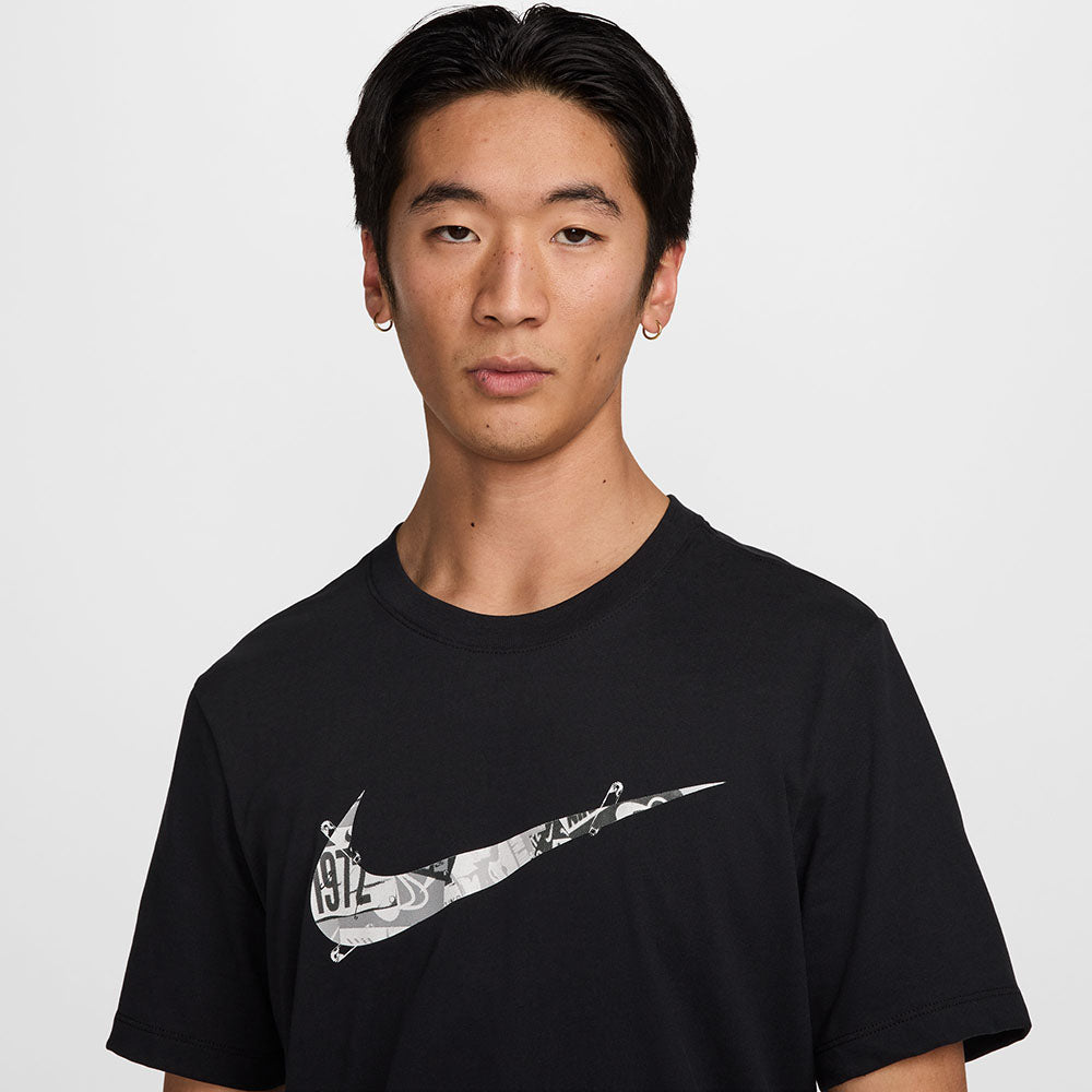NIKE Dri-FIT เสื้อวิ่งผู้ชาย