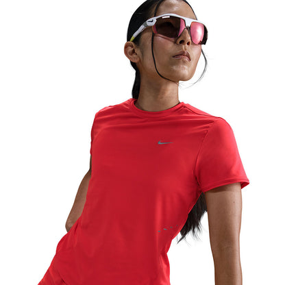 NIKE Swift เสื้อวิ่งผู้หญิง