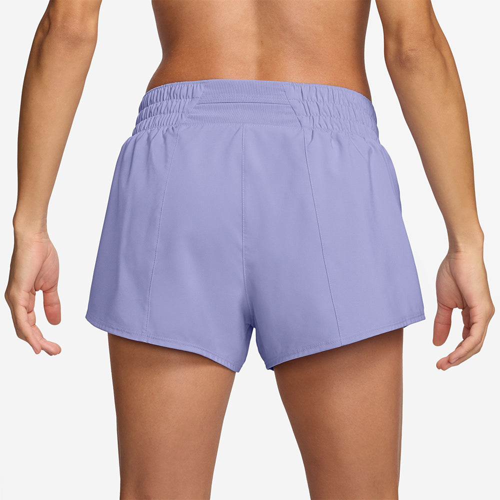 NIKE Dri-FIT One Mid-Rise 3" กางเกงออกกำลังกายขาสั้นผู้หญิง