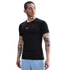NIKE Pro Breathe Slim-Fit Men's Training T-Shirt - Supersports Thailand