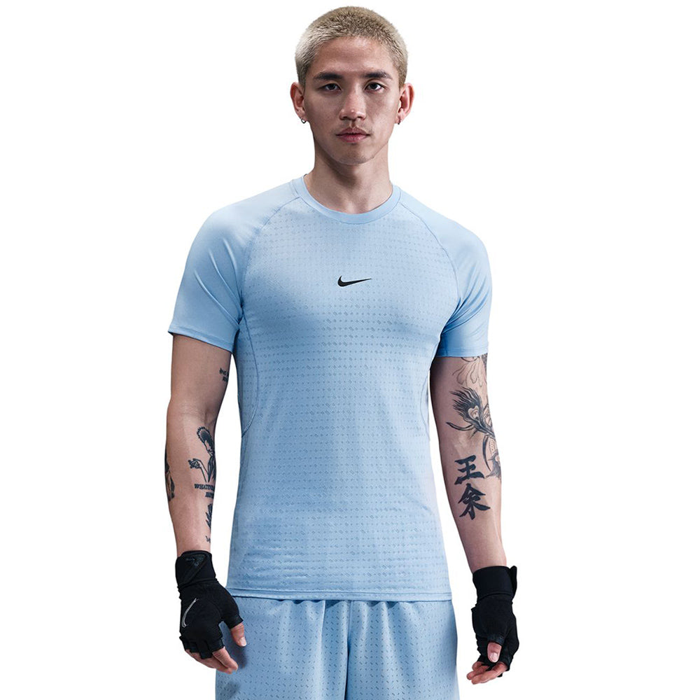 NIKE Pro Breathe Slim-Fit Men's Training T-Shirt - Supersports Thailand