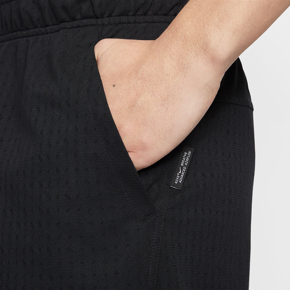 NIKE Totality Breathe Dri-FIT 7" Unlined Men's Training Shorts - Supersports Thailand