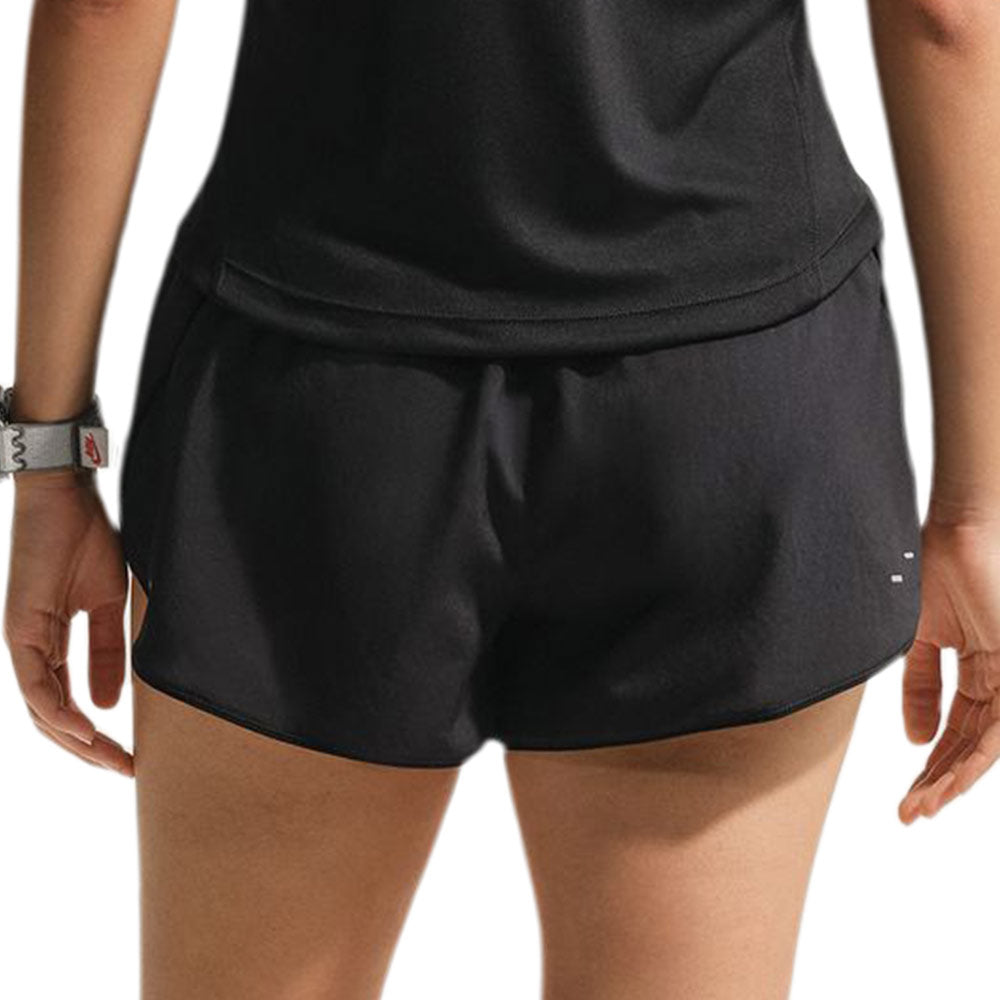 NIKE Tempo Flow Swoosh Women's Running Shorts - Supersports Thailand